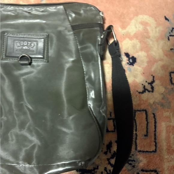 Roots Men's Forest Green Messenger Bag - Picture 4 of 5